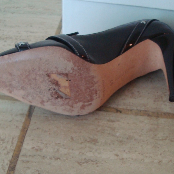 Manolo Blahnik Black Patent Leather Narita Stiletto Pump 37 - Picture 6 of 8